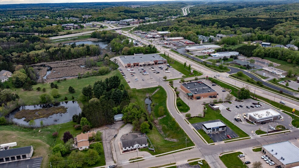 More Photos Of 303 S Western Ave, Waupaca Daycare Center For Sale