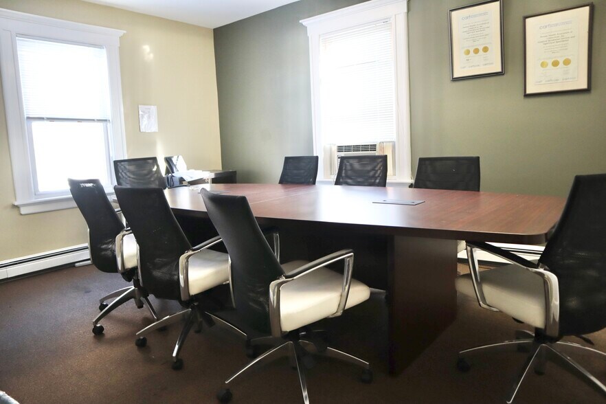 More Photos Of 1480 Bedford St, Stamford Office For Lease