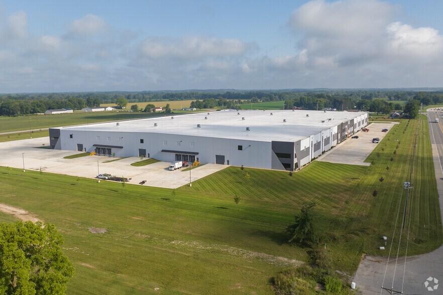 More Photos Of 22049 Innovation Dr, Elkhart Warehouse For Lease