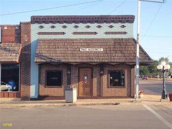 Primary Photo Of 101 E Main St, Hinton Storefront For Lease