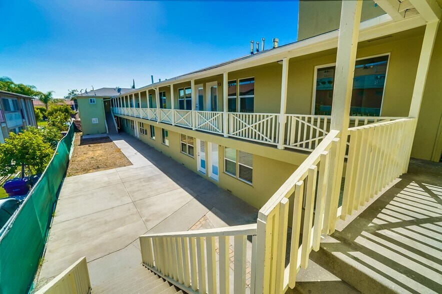 More Photos Of 1940 Chestnut Ave, Long Beach Apartments For Sale