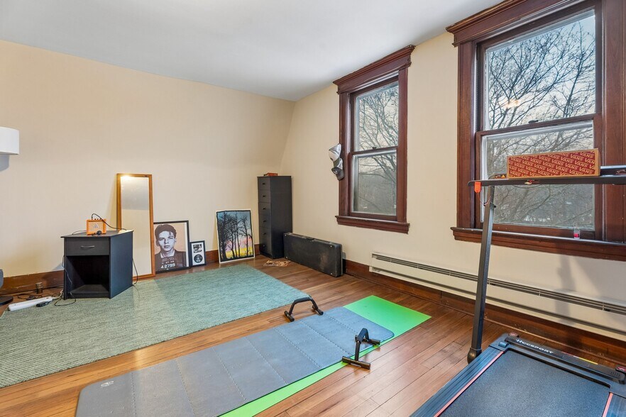 More Photos Of 499 Valley St, Maplewood Storefront Retail Residential For Sale