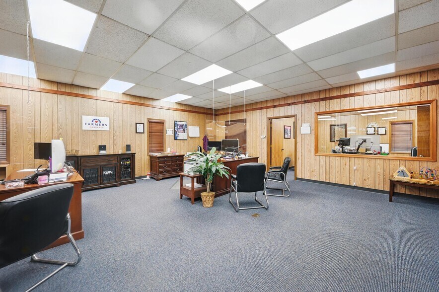 More Photos Of 4016 N Main St, Fort Worth Office For Sale
