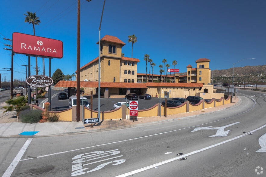 More Photos Of 2900 N San Fernando Blvd, Burbank Hotel For Lease