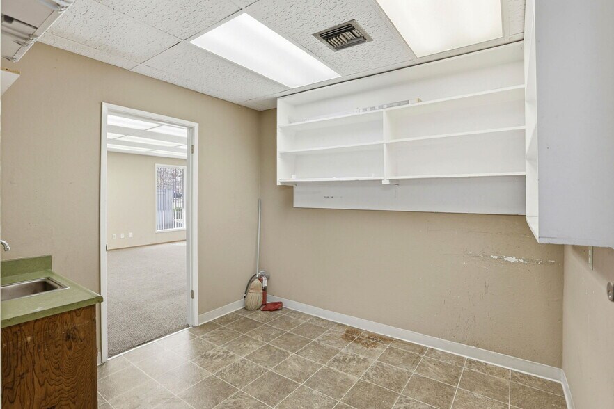 More Photos Of 2940 Union Ave, San Jose Medical For Lease