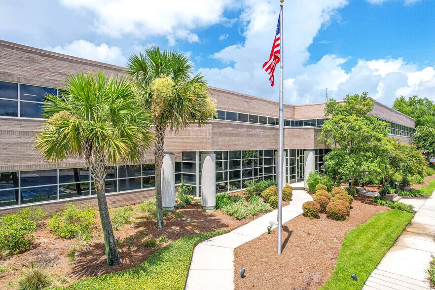 More Photos Of 4340 Corporate Rd, North Charleston Office For Lease