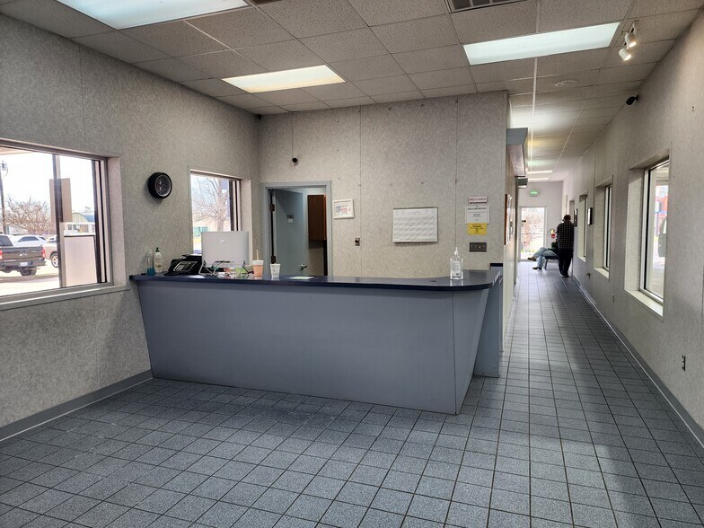 More Photos Of 1430 S Broadway St, Sulphur Springs Carwash For Sale