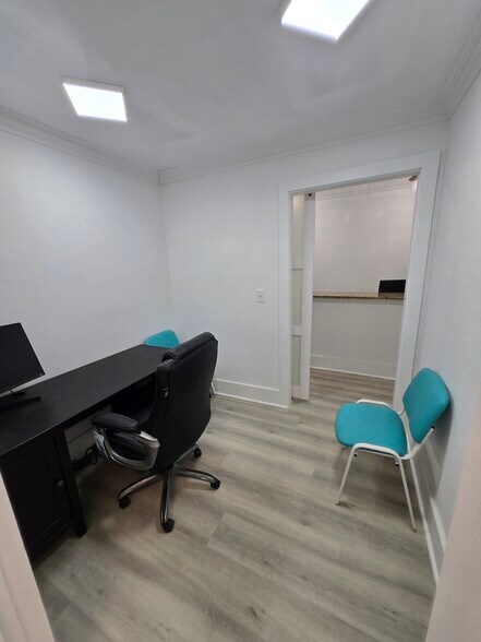 More Photos Of 202 E Weaver Ave, Alvarado Medical For Sale