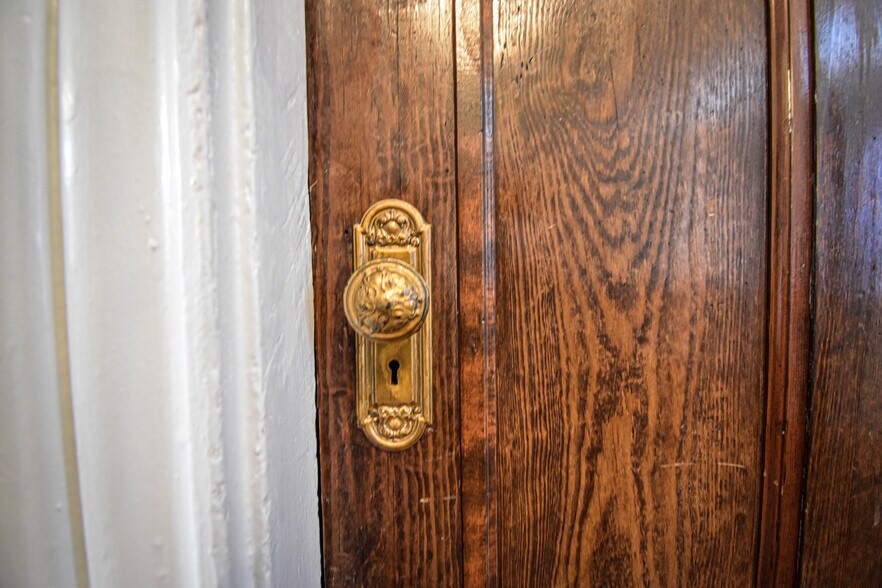 More Photos Of 2606 8th St, Tuscaloosa Office For Sale