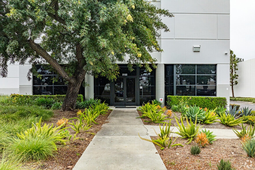 More Photos Of 9142-9160 Norwalk Blvd, Santa Fe Springs Distribution For Lease