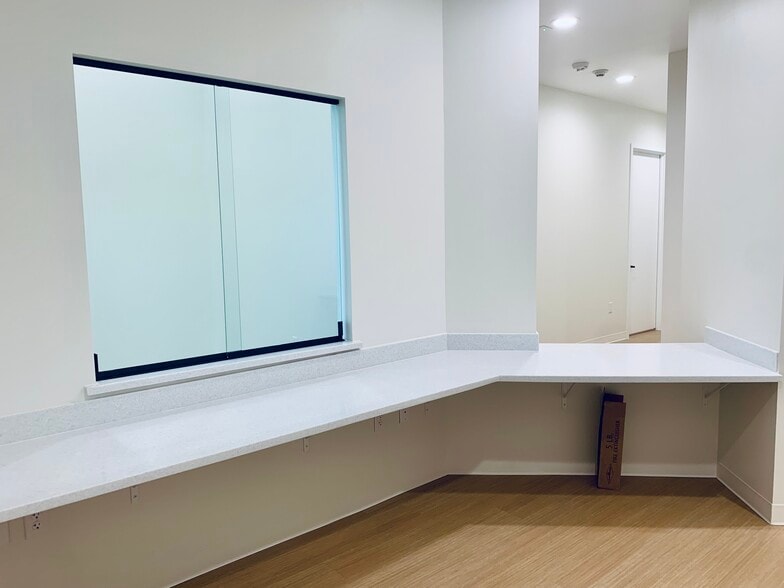 More Photos Of 1400 N Coit Rd, McKinney Medical For Lease