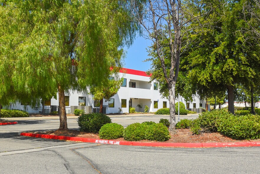 More Photos Of 30590 Cochise Cir, Murrieta Manufacturing For Lease