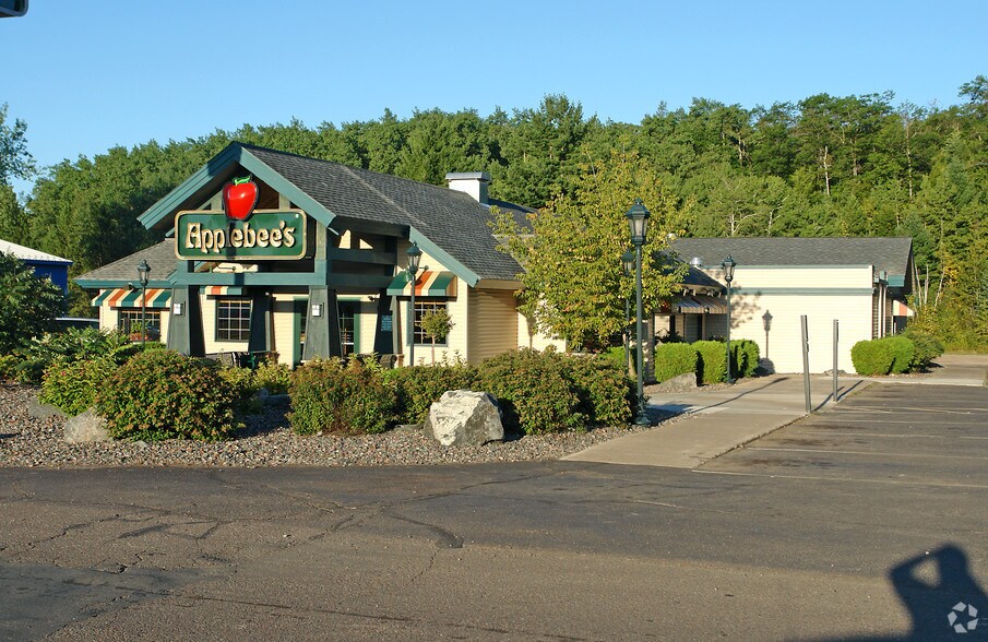 Primary Photo Of 1405 Mn-33 S, Cloquet Restaurant For Lease