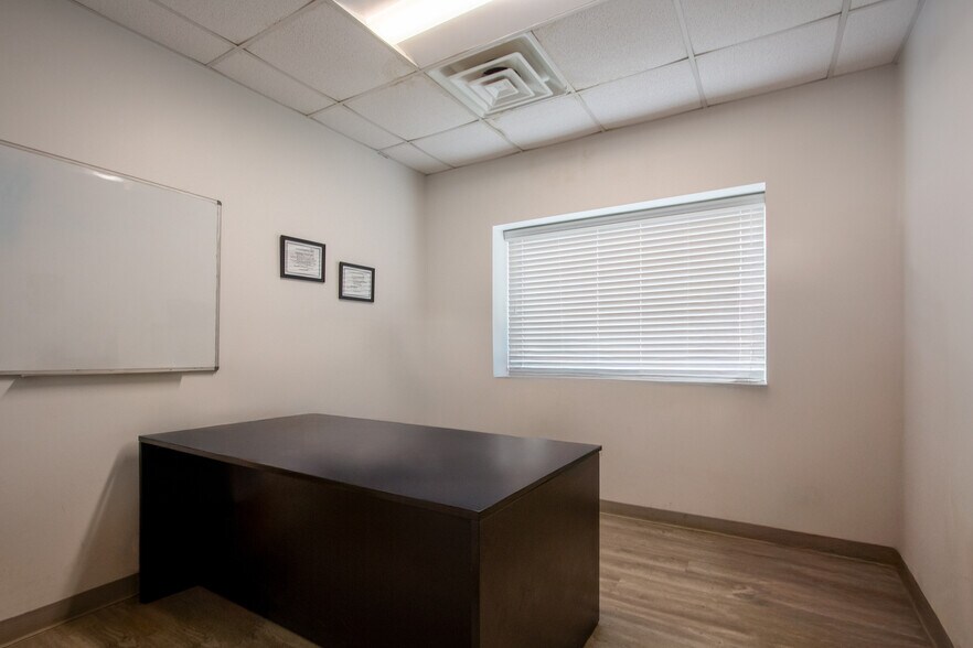 More Photos Of 9730 Windfern Rd, Houston Industrial For Sale