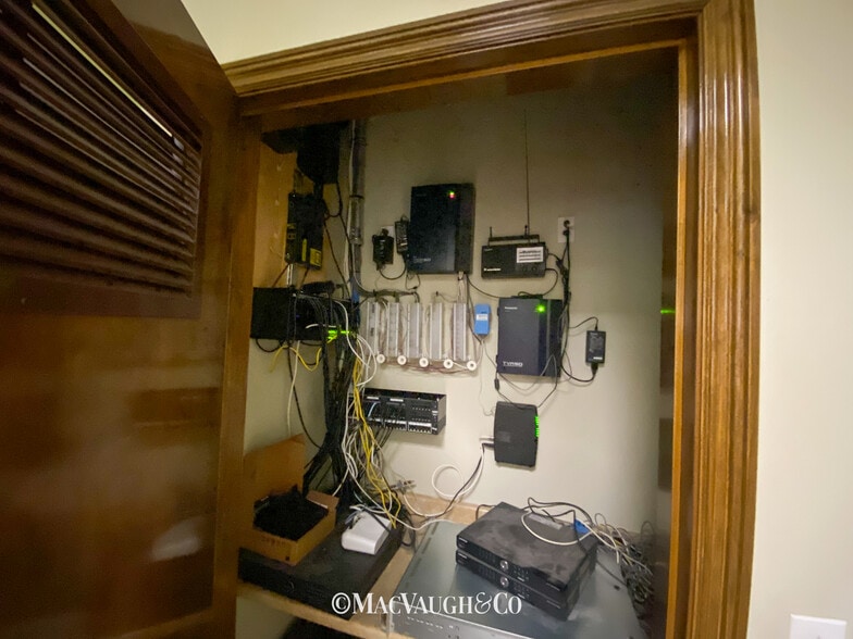 More Photos Of 904 S Alta Vista Ave, Monrovia Manufacturing For Lease