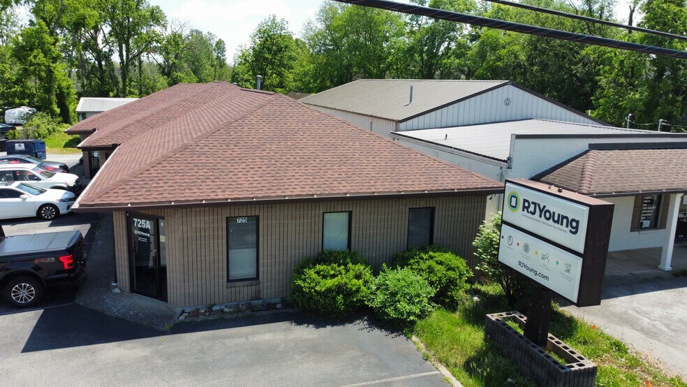 More Photos Of 725 S Church St, Murfreesboro Loft Creative Space For Sale