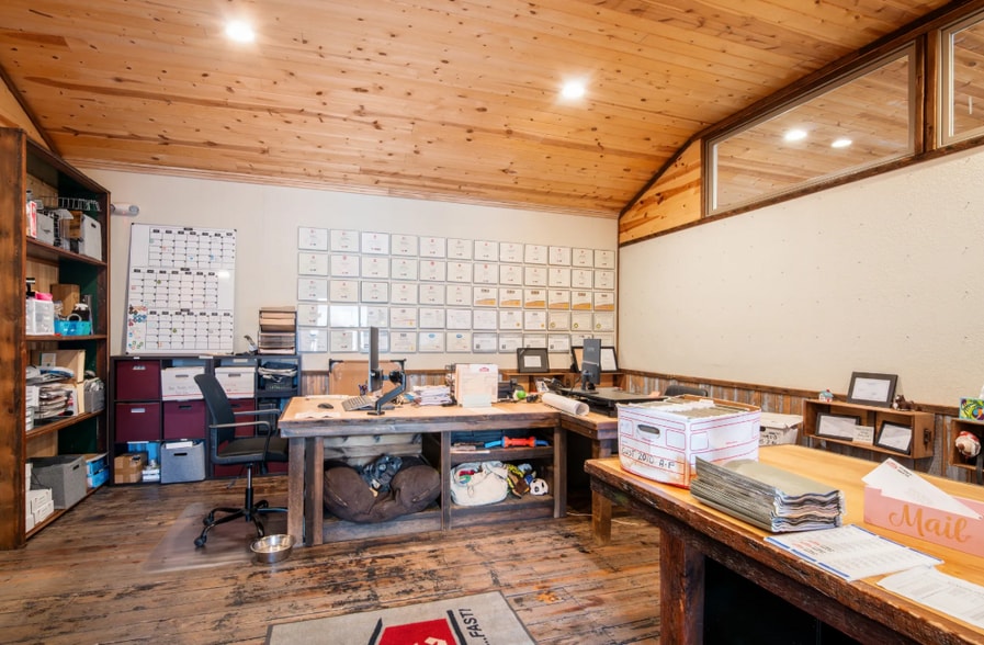 More Photos Of 2727 E Michigan Ave, Ypsilanti Warehouse For Sale