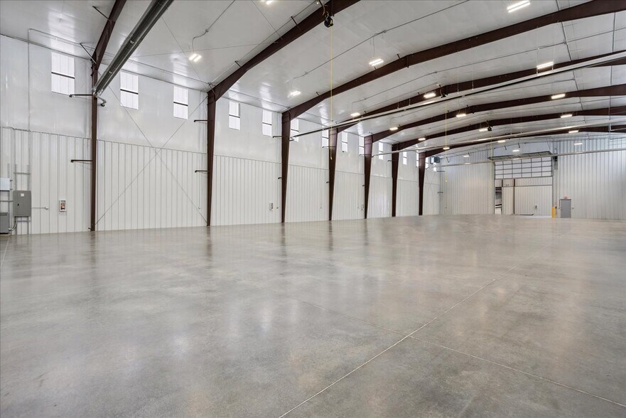 More Photos Of Mckinney Drive, Cheyenne Manufacturing For Lease