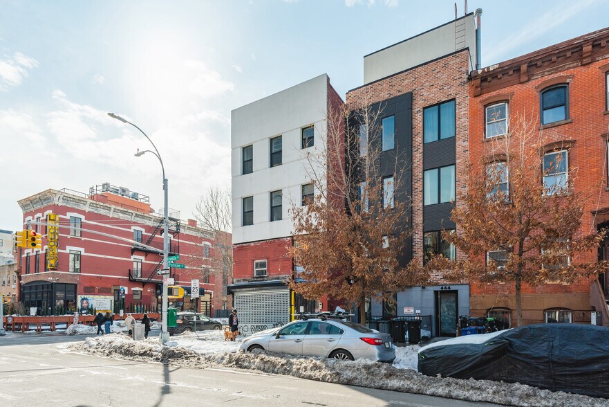 More Photos Of 446 Franklin Ave, Brooklyn Apartments For Sale