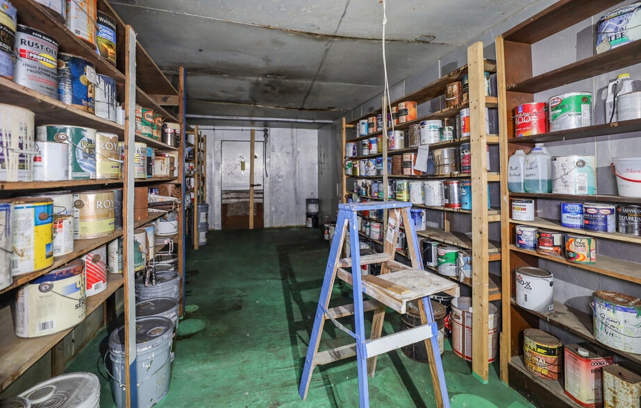 More Photos Of 411 S Jefferson St, Aberdeen Industrial For Sale