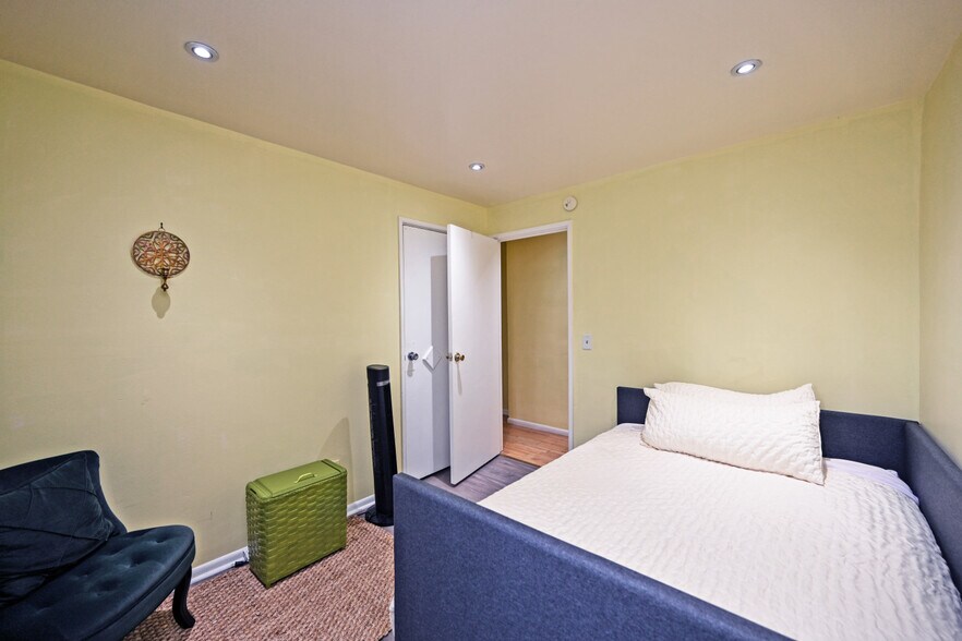 More Photos Of 118 E Liberty St, Cincinnati Apartments For Sale