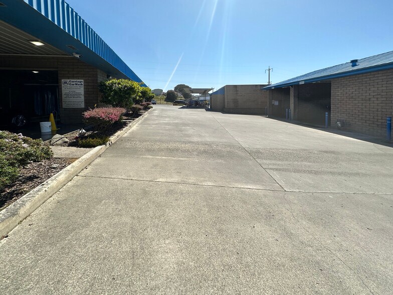 More Photos Of 1441 Broadway St, Eureka Carwash For Sale