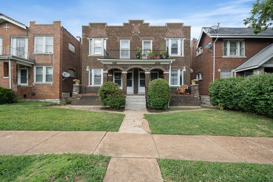 Primary Photo Of 5039-5041 Chippewa St, Saint Louis Multifamily For Sale