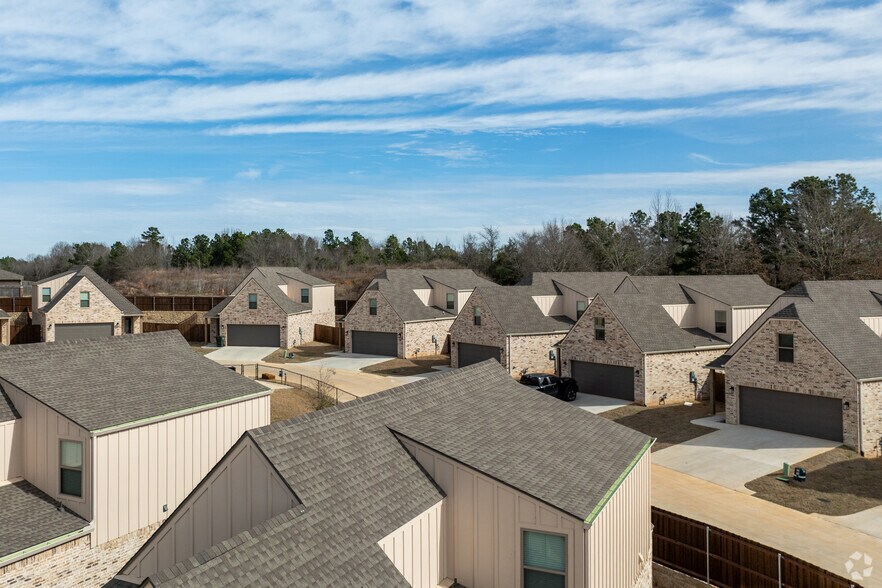 More Photos Of 4344 Macnab Dr, Tyler Apartments For Sale