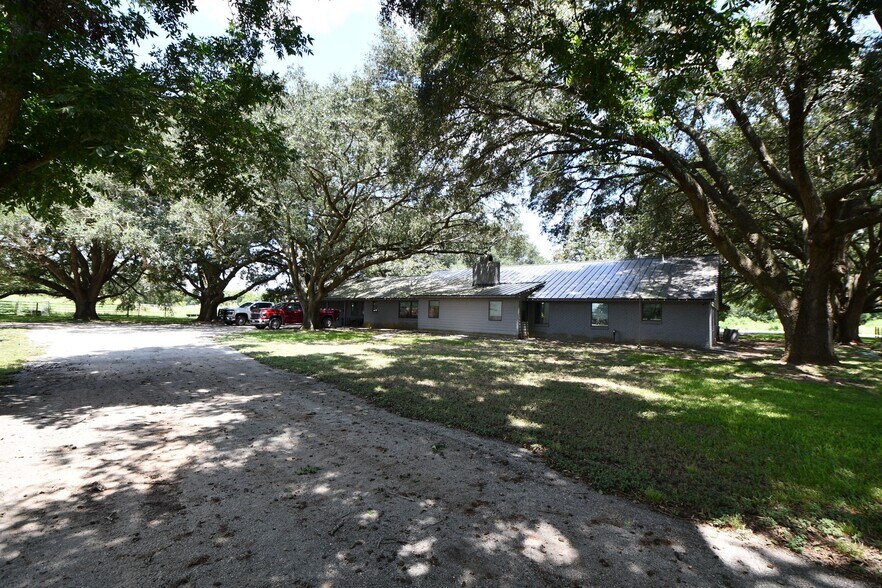 More Photos Of 34507 FM 1093, Simonton Land For Lease