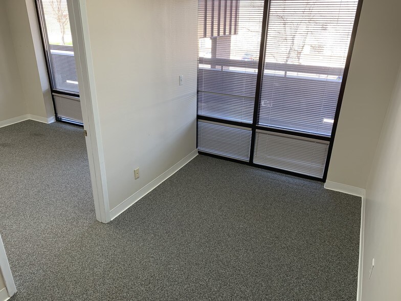 More Photos Of 3101-3121 Kintzley Ct, Laporte Storefront Retail Office For Lease