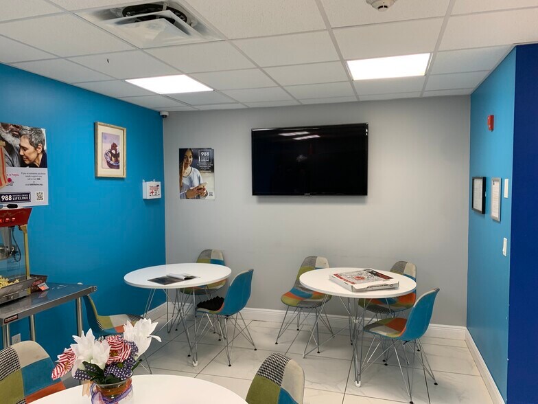 More Photos Of 201 SE 2nd St, Fort Lauderdale Office For Sale