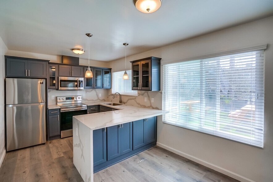 More Photos Of 621 E 99th St, Inglewood Apartments For Sale