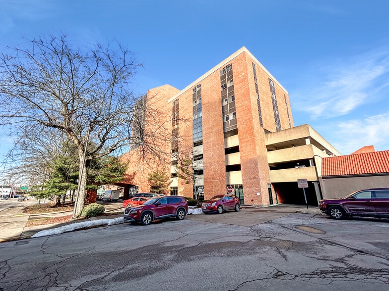 More Photos Of 201 3rd St, Parkersburg Office For Sale