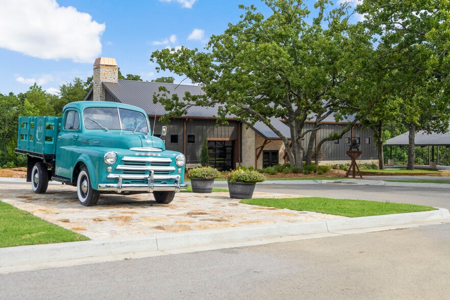 More Photos Of 19501 W 41st St, Sand Springs Specialty For Sale