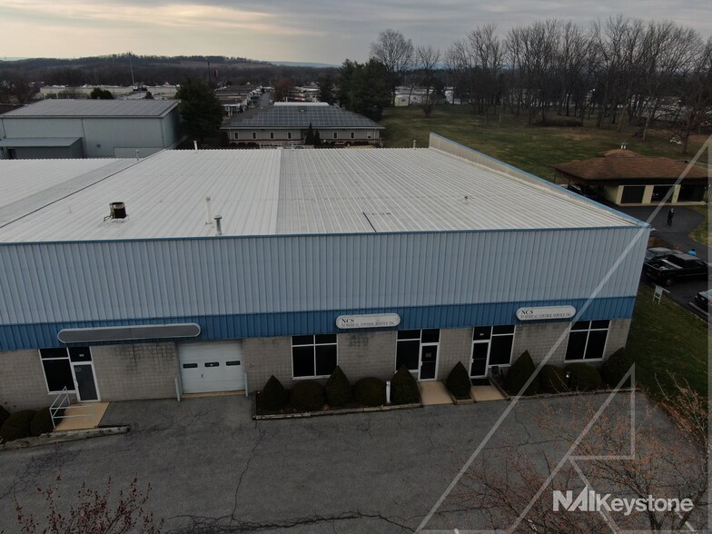 More Photos Of 1114-1124 Commons Blvd, Reading Flex For Sale