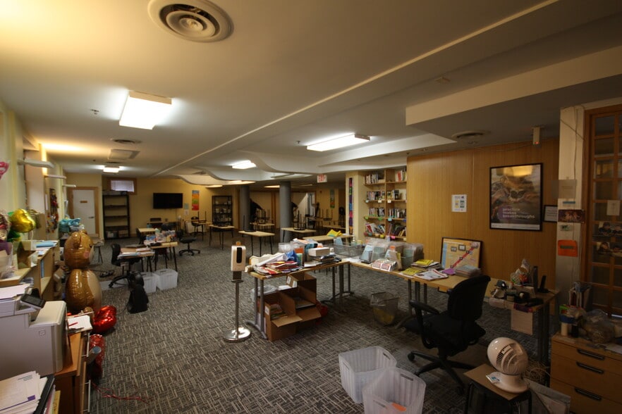 More Photos Of 2200 Wisconsin Ave NW, Washington Apartments For Lease