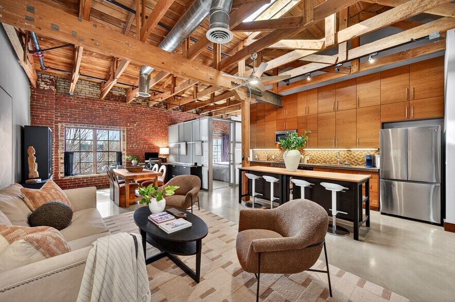 More Photos Of 1725 14th St, Sacramento Office For Sale