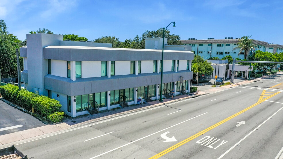 Primary Photo Of 801 Monterey St, Coral Gables Medical For Lease