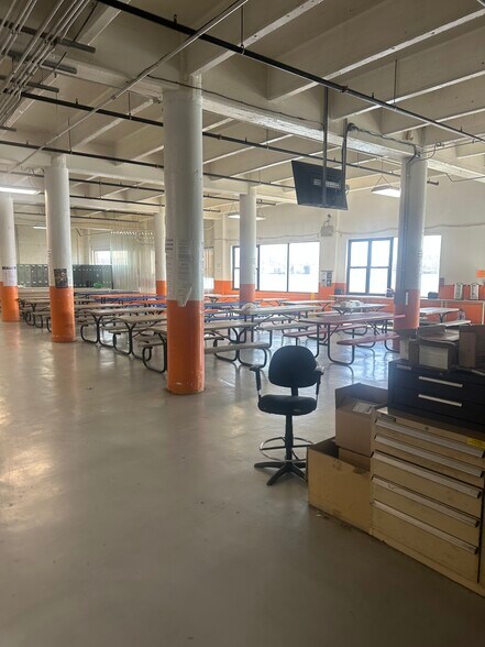 More Photos Of 59 E 1st St, Bayonne Warehouse For Lease