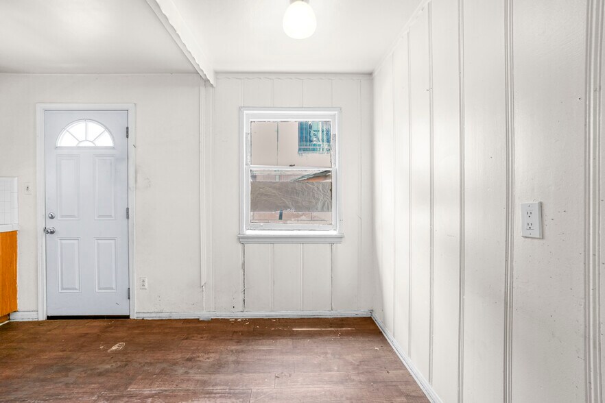 More Photos Of 6833 Simpson Ave, North Hollywood Land For Sale