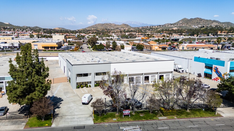 Primary Photo Of 13435 Estelle St, Corona Warehouse For Lease