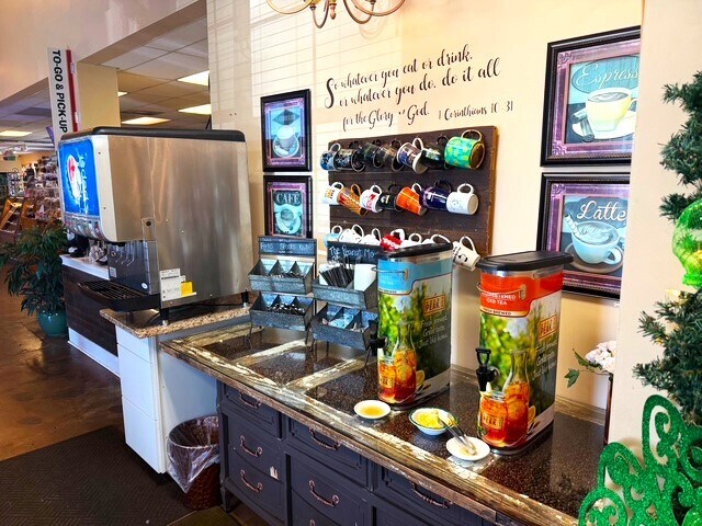 More Photos Of 3905 Fernandina Rd, Columbia Freestanding For Sale