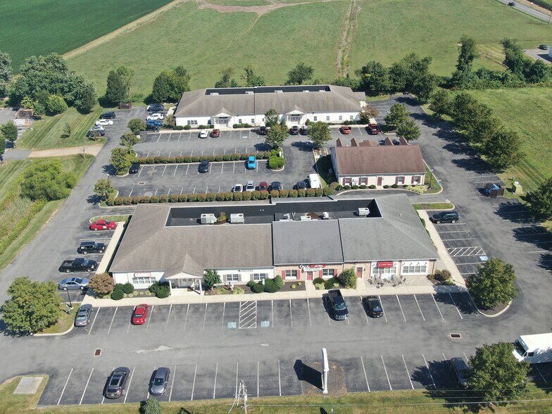 More Photos Of 4225 Main St, Elverson Freestanding For Lease