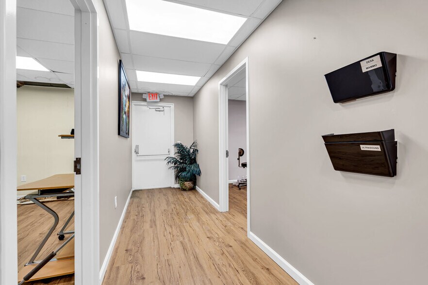 More Photos Of 75 Lacey Rd, Whiting Medical For Lease