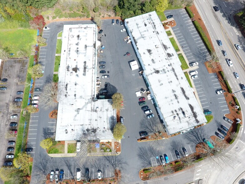 More Photos Of 9325-9425 SW Commerce Cir, Wilsonville Light Manufacturing For Lease