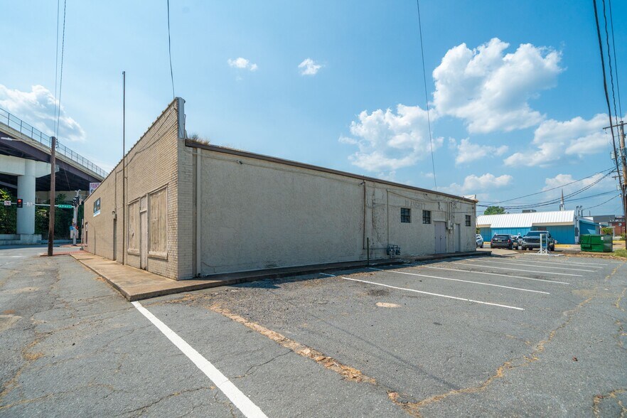 More Photos Of 3306-3308 Pike Ave, North Little Rock Storefront For Sale