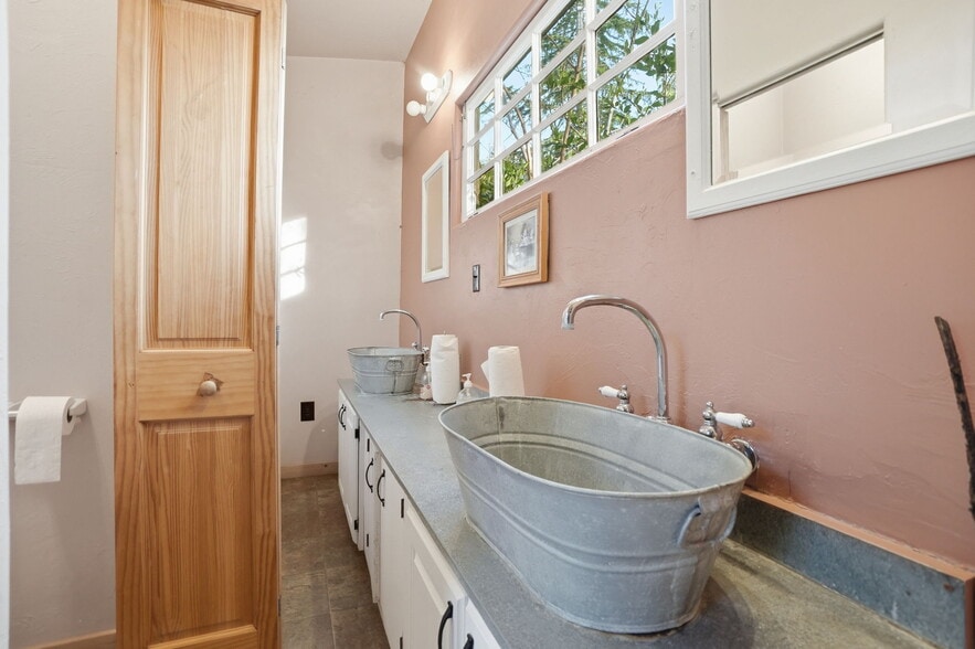 More Photos Of 21645 Parrotts Ferry Rd, Sonora Specialty For Sale