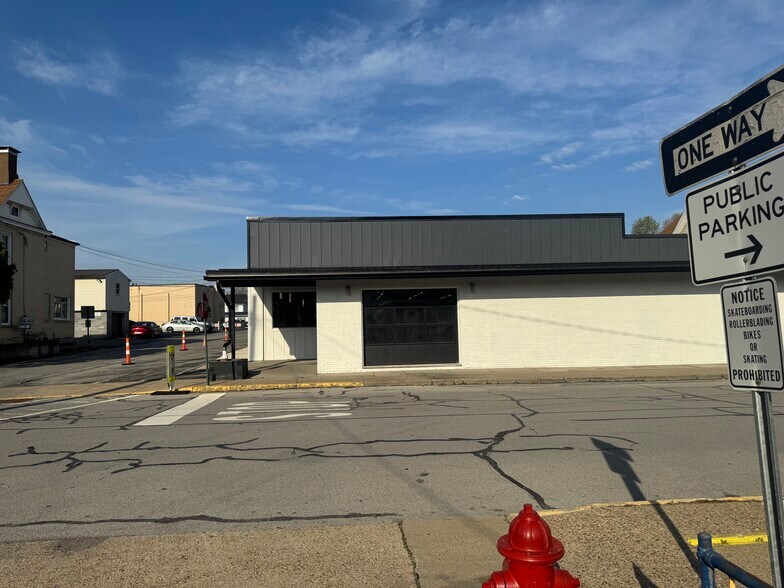 Primary Photo Of 201 Grand Ave, Mars General Retail For Sale