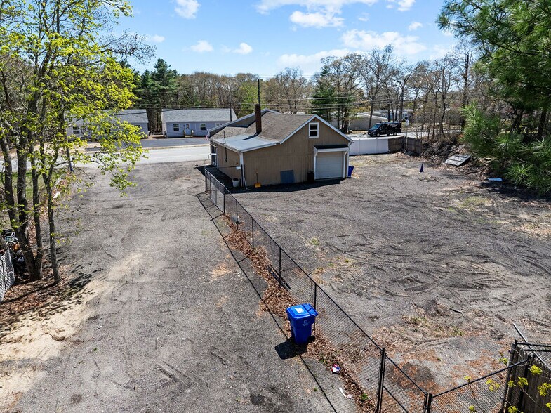 More Photos Of 58 Sandwich Rd, Wareham Auto Repair For Sale