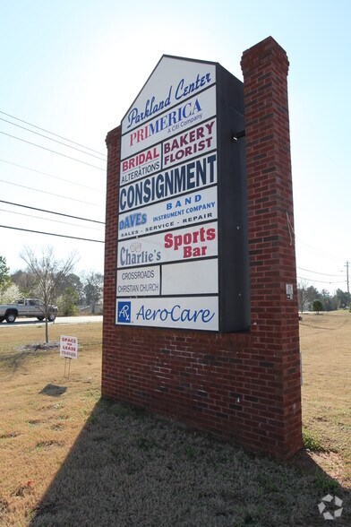 More Photos Of 45 Parkland Dr, Stockbridge Unknown For Lease